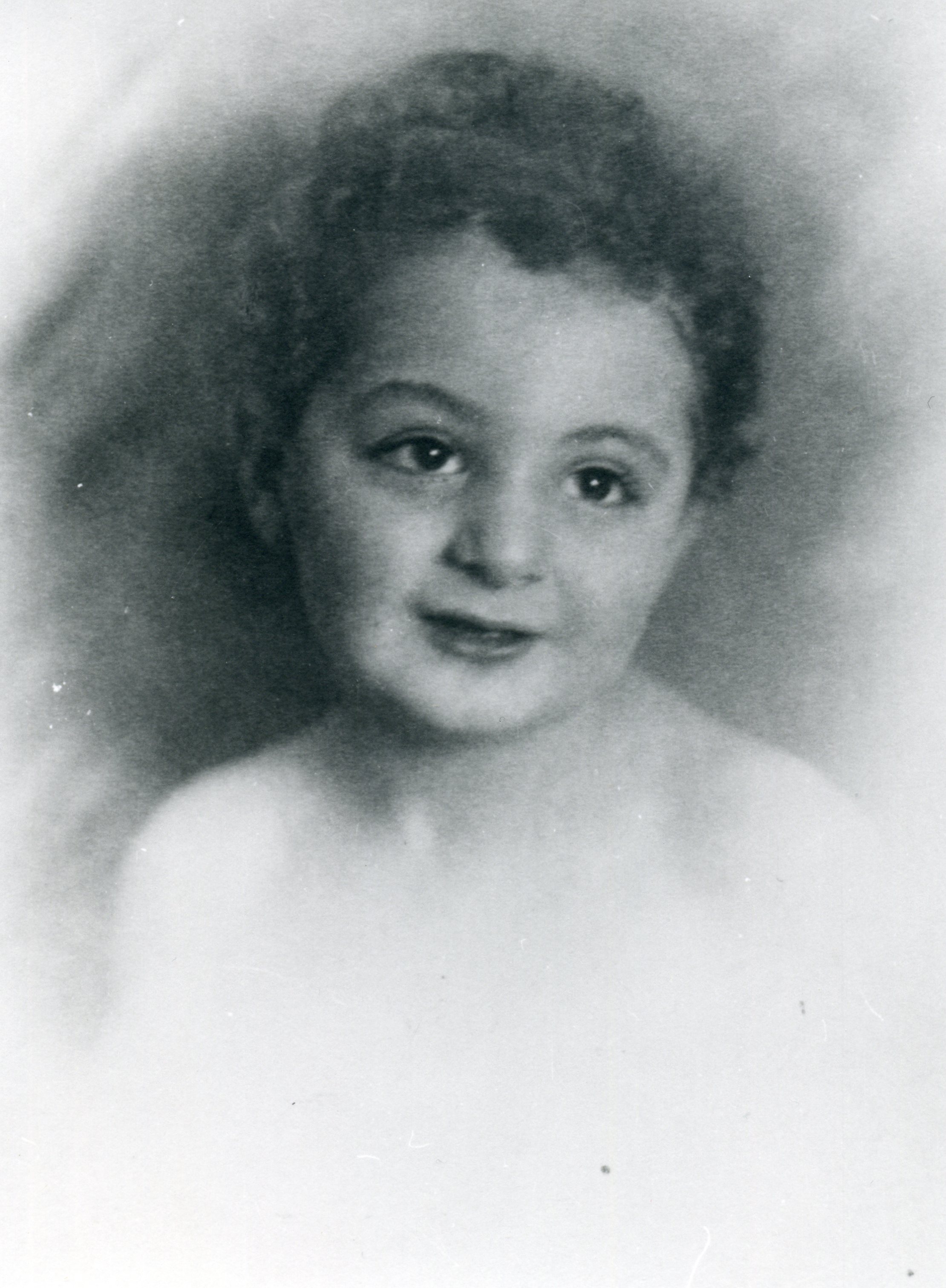 Portrait: HEYMANN, Edith